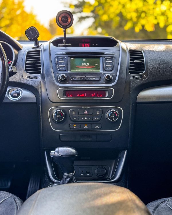 KIA SORENTO EX FULL 4X4 2.2 AUT - Imagen 9