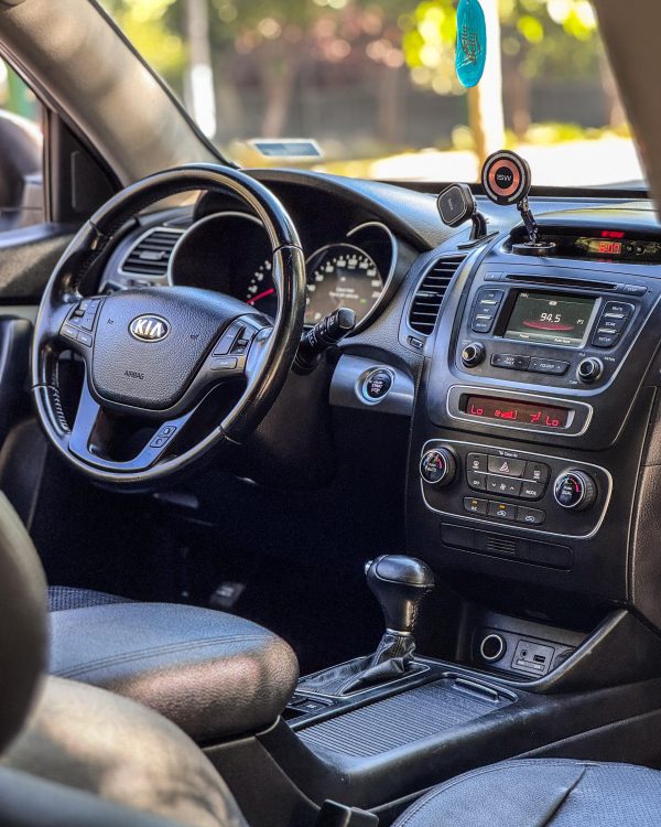 KIA SORENTO EX FULL 4X4 2.2 AUT - Imagen 10