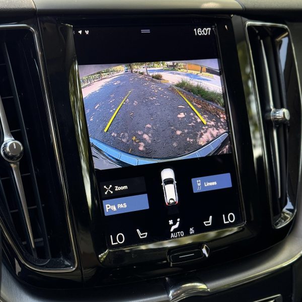 Volvo XC60 II T5 4X4 2.0 AUT 2021 - Imagen 8