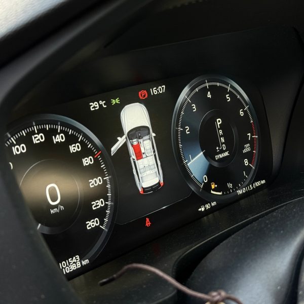 Volvo XC60 II T5 4X4 2.0 AUT 2021 - Imagen 9