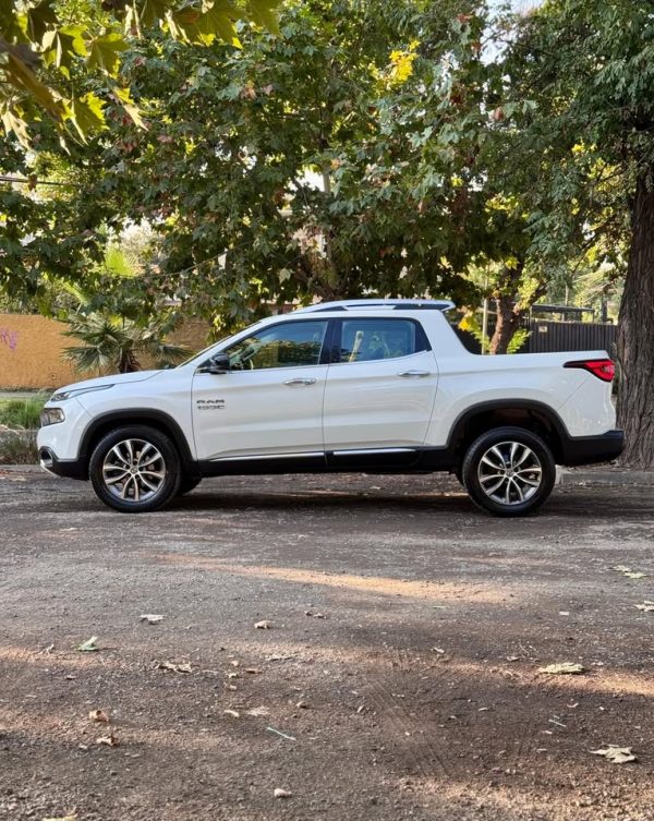 RAM 1000 LARAMIE 4X4 4P 2.0 AUT 2021 - Imagen 3