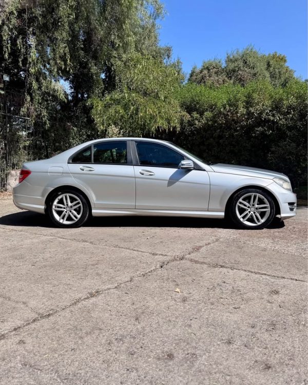 Mercedes Benz C180 CGI BLUE EFFICIENCY 2014 - Imagen 4
