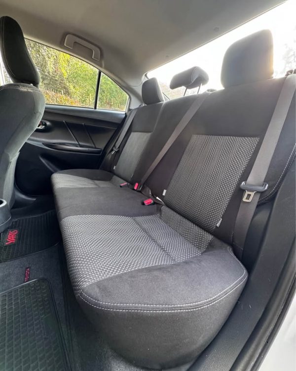 TOYOTA YARIS GLI 1.5 AUT 2017 - Imagen 12