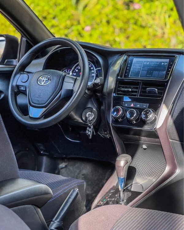 TOYOTA NEW YARIS SPORT GLE 1.5 AUT 2022 - Imagen 9