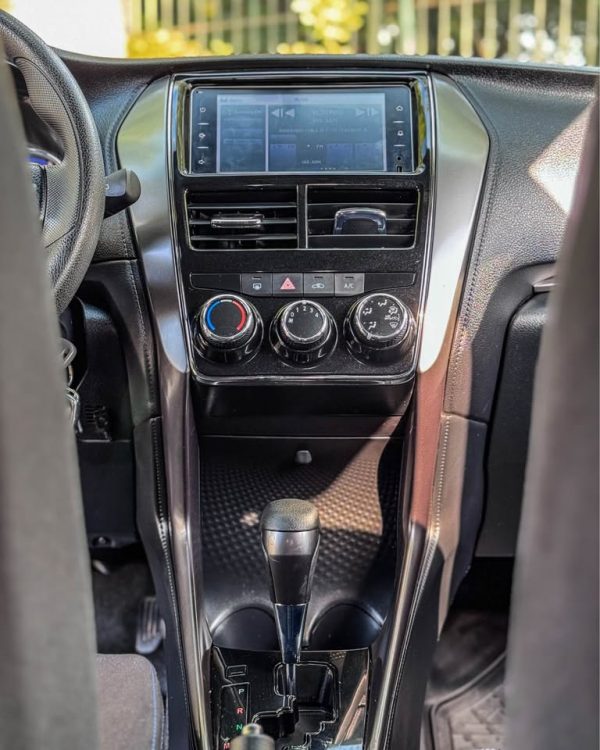 TOYOTA NEW YARIS SPORT GLE 1.5 AUT 2022 - Imagen 7