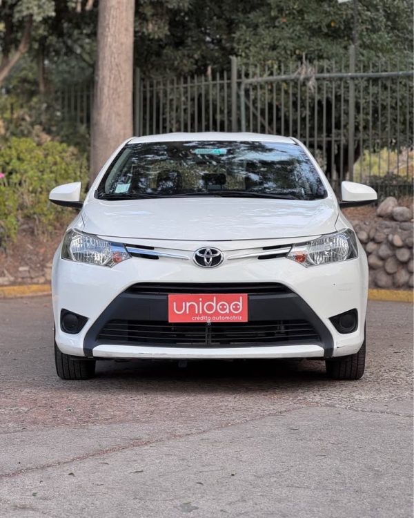 TOYOTA YARIS GLI 1.5 AUT 2017 - Imagen 2