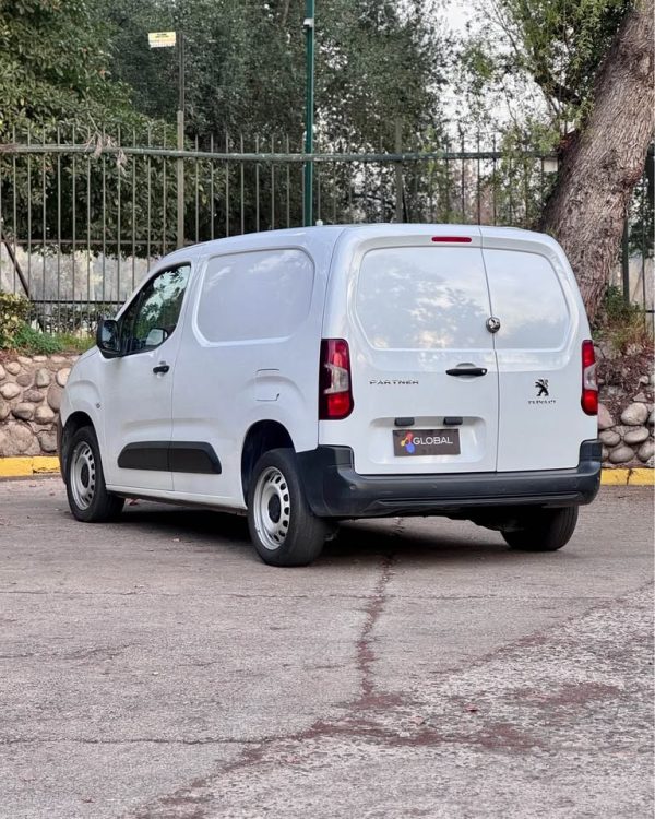 Peugeot partner HDI 1.6 2023 - Imagen 3
