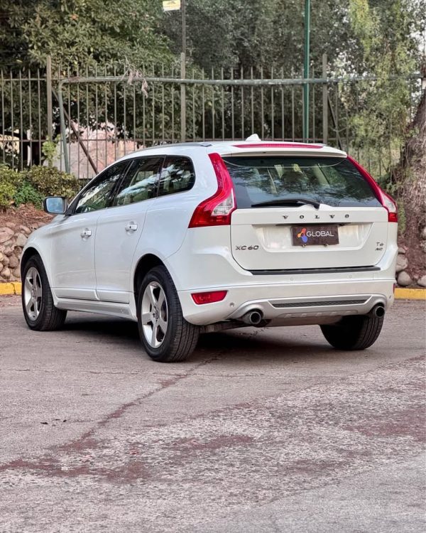 Volvo XC60 T6 R DESING 2013 - Imagen 4