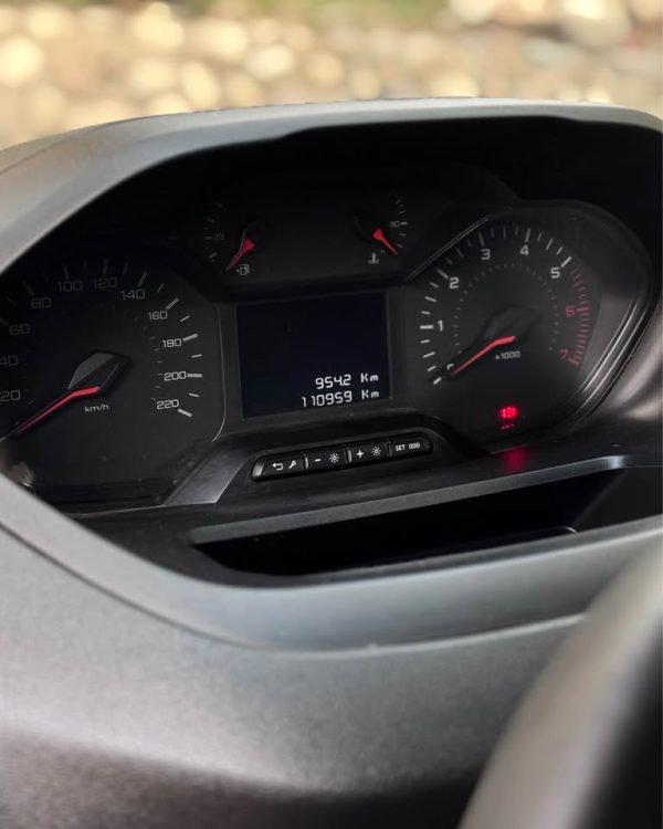 Peugeot partner HDI 1.6 2023 - Imagen 11