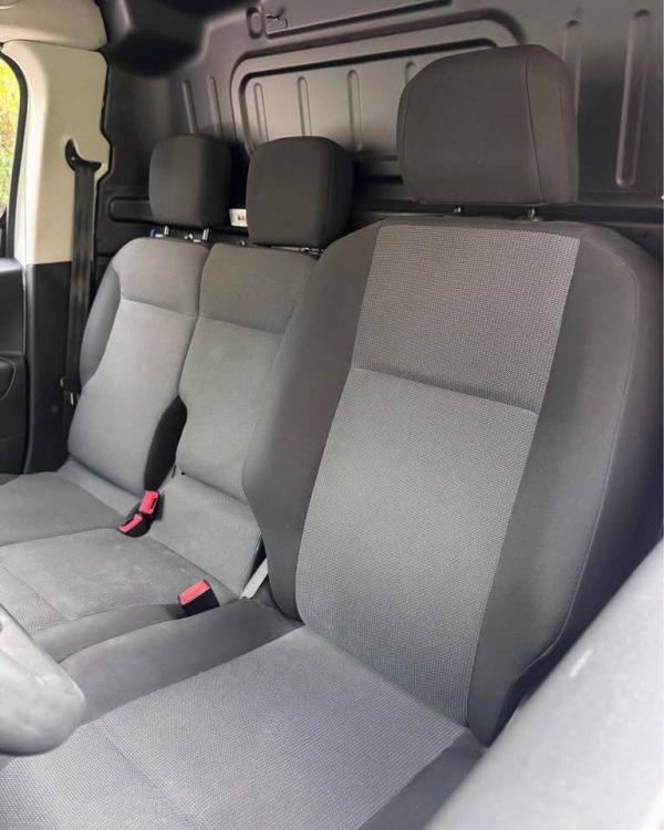 Peugeot partner HDI 1.6 2023 - Imagen 9