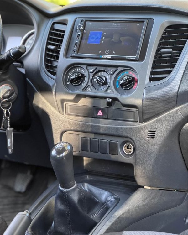 Mitsubishi l200 Katana CRT 4x4 2.4 2023 - Imagen 13