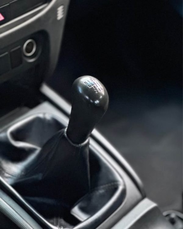 Mitsubishi l200 katana 2.4 4x4 2023 - Imagen 9