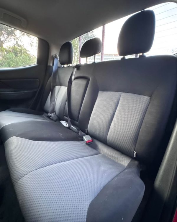 Mitsubishi l200 katana 2.4 4x4 2023 - Imagen 2