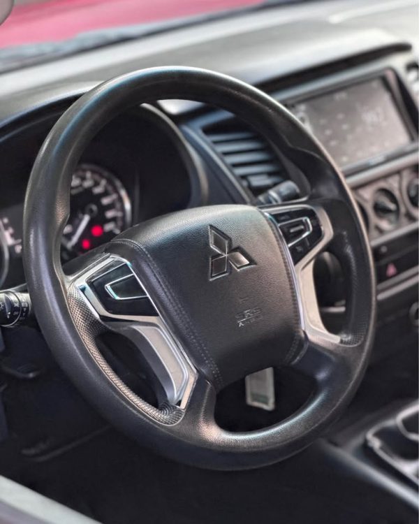 Mitsubishi l200 katana 2.4 4x4 2023 - Imagen 6