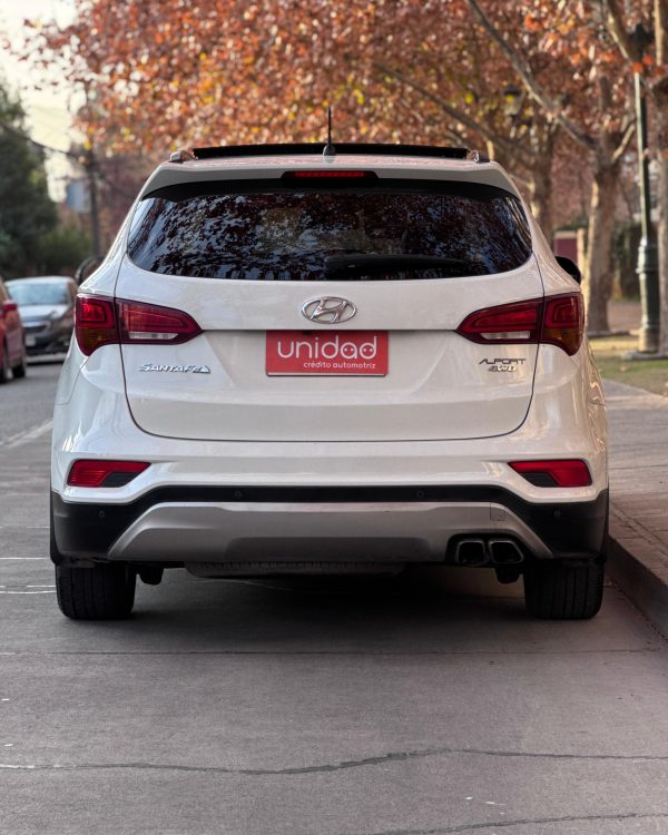 HYUNDAI SANTA GLS 2.4 AUT 2016 - Imagen 5