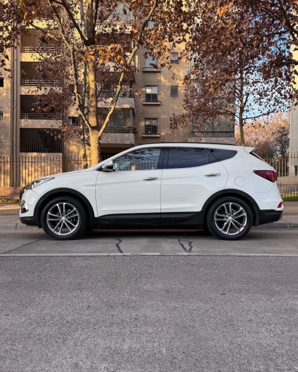 HYUNDAI SANTA GLS 2.4 AUT 2016 - Imagen 4