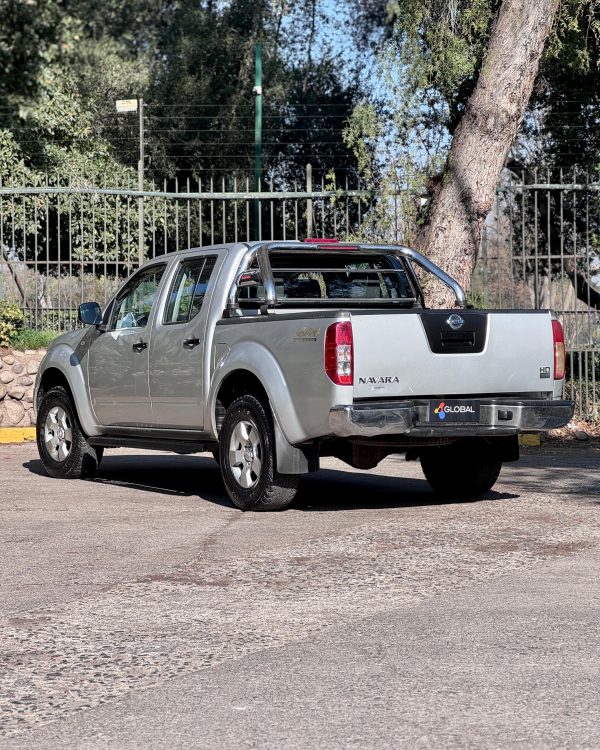 Nissan NAVARA DCAB 4X4 2.5 - Imagen 3