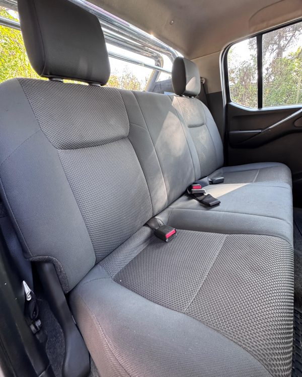 Nissan NAVARA DCAB 4X4 2.5 - Imagen 12