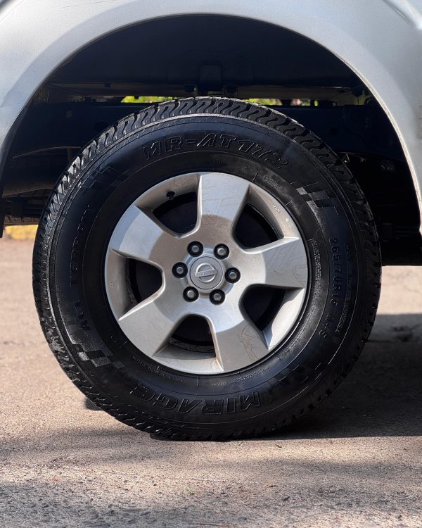 Nissan NAVARA DCAB 4X4 2.5 - Imagen 6