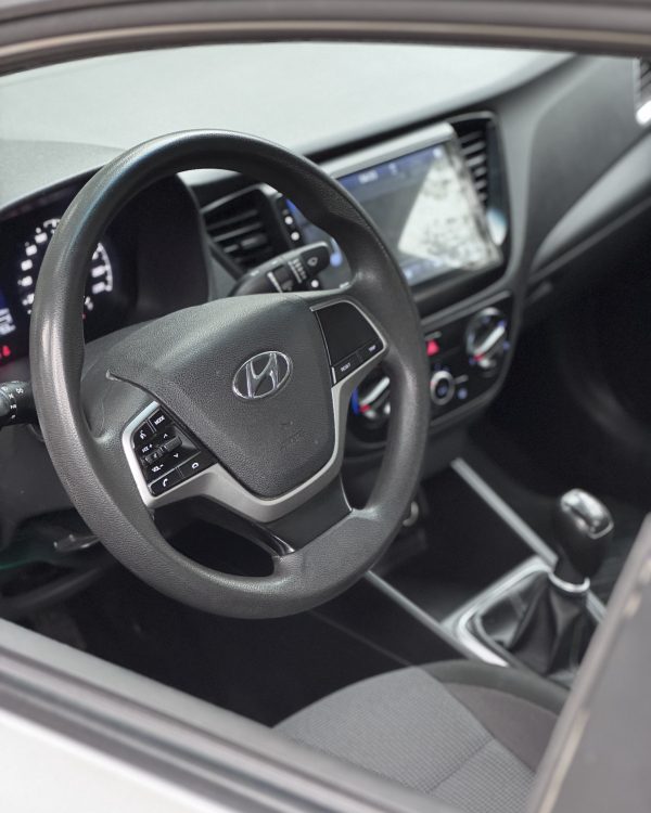 Hyundai Accent HCI 1.4 MT 2022 - Imagen 6
