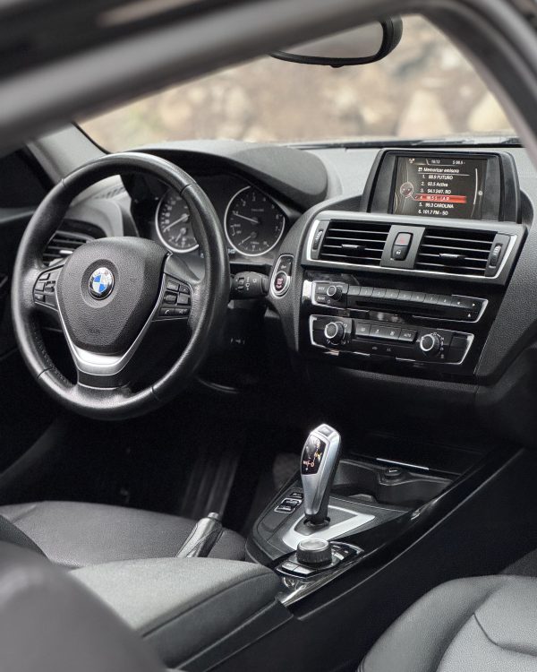 BMW 118i LCI 1.5 AT 2017 - Imagen 9