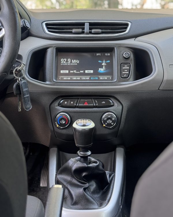 Chevrolet Onix LT 1.4 - Imagen 8